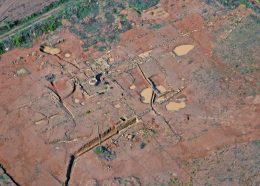 Fig. 2 Photographie aérienne prise du sud de l’établissement de l’Auribelle-Basse à Pézenas ©S. Mauné