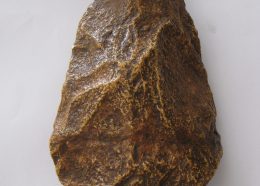 Moulage de biface acheuléen - Saint-Thibéry - Groupe de Recherches Archéologique d'Agde (GRAA)